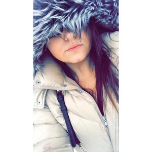 Meet your Posher, Sara